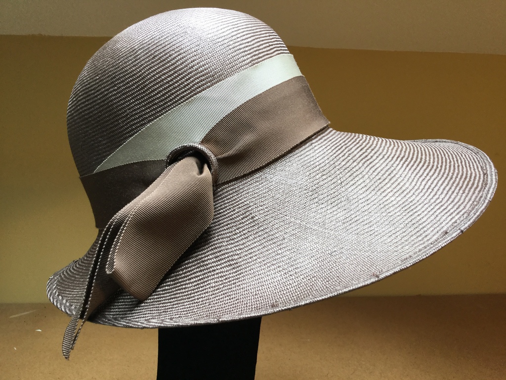 Taupe Sinamay 2L